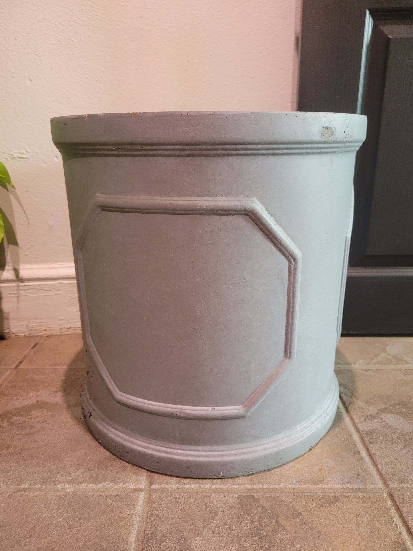 Traditional Round - Gray (FiberClay)