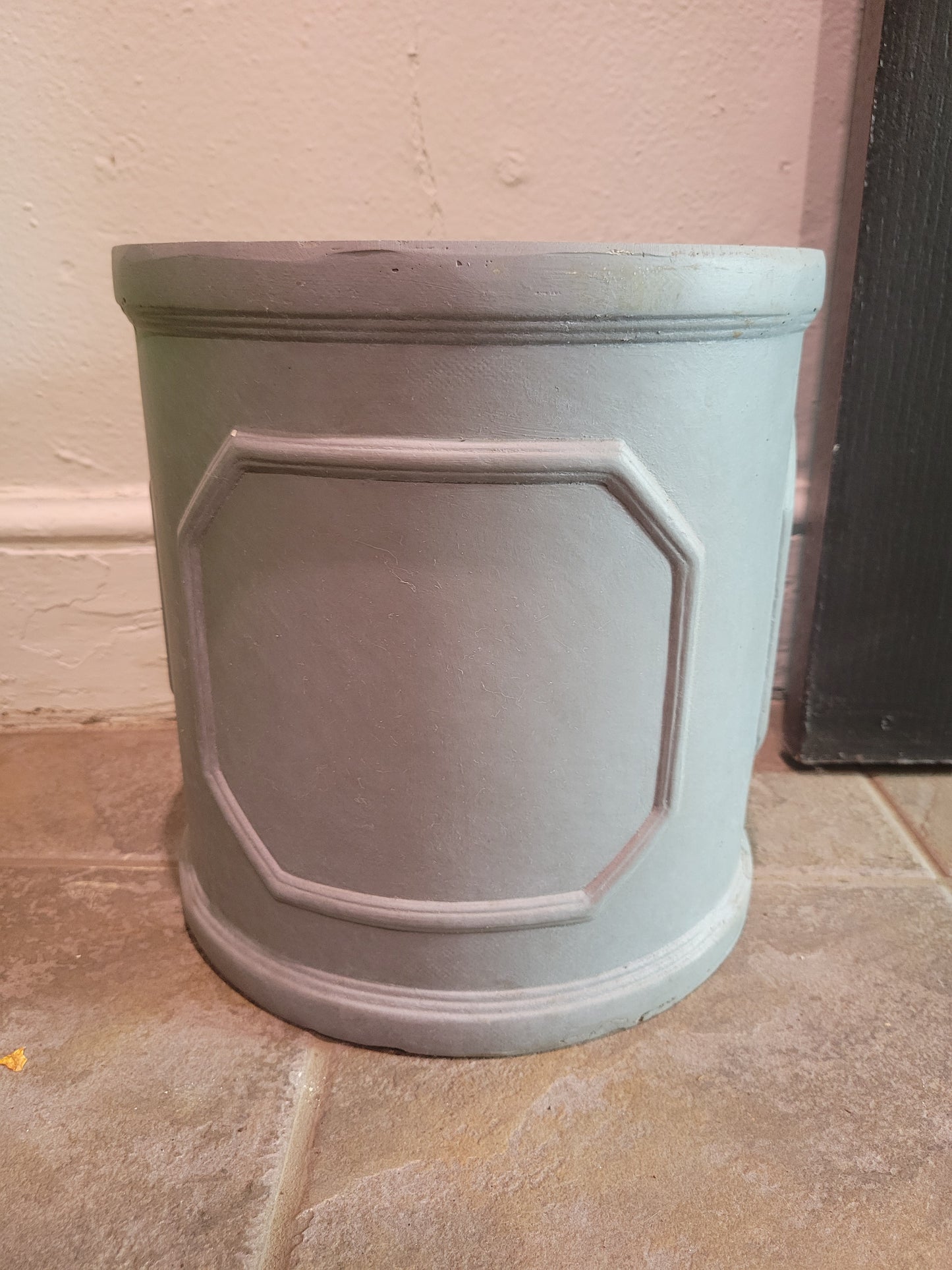 Traditional Round - Gray (FiberClay)
