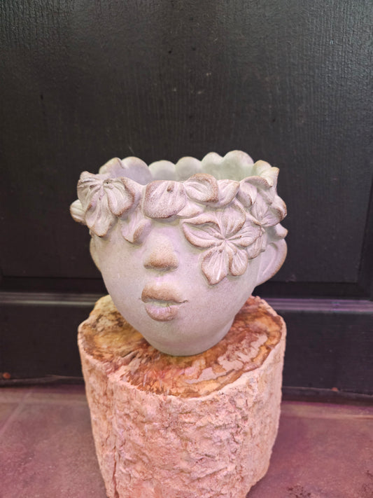 Ophelia Head Planter