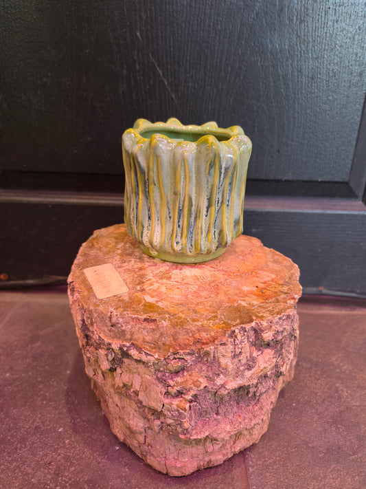 Hawthorne Planter
